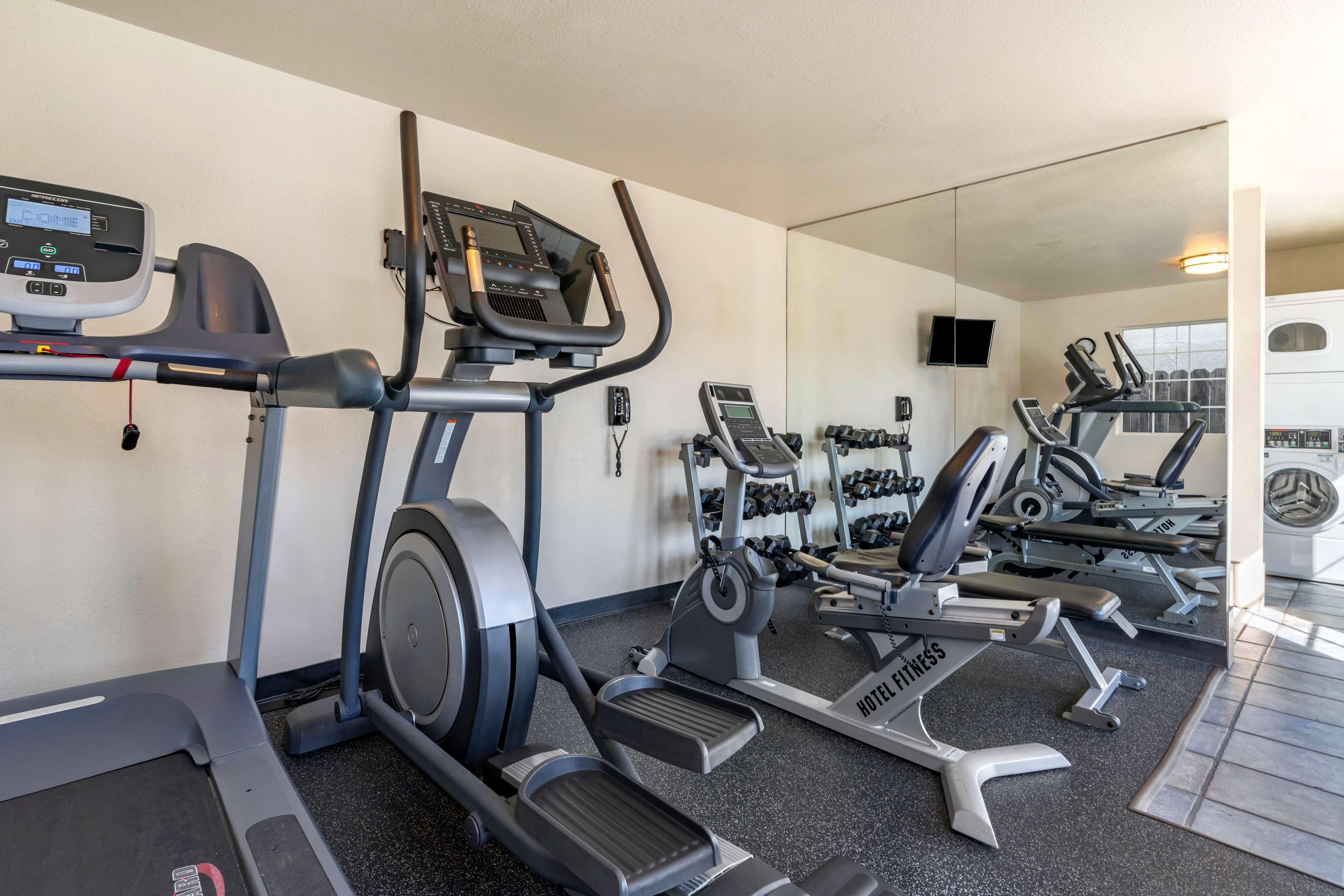 Best Western Luxury Inn Tracy Esterno foto