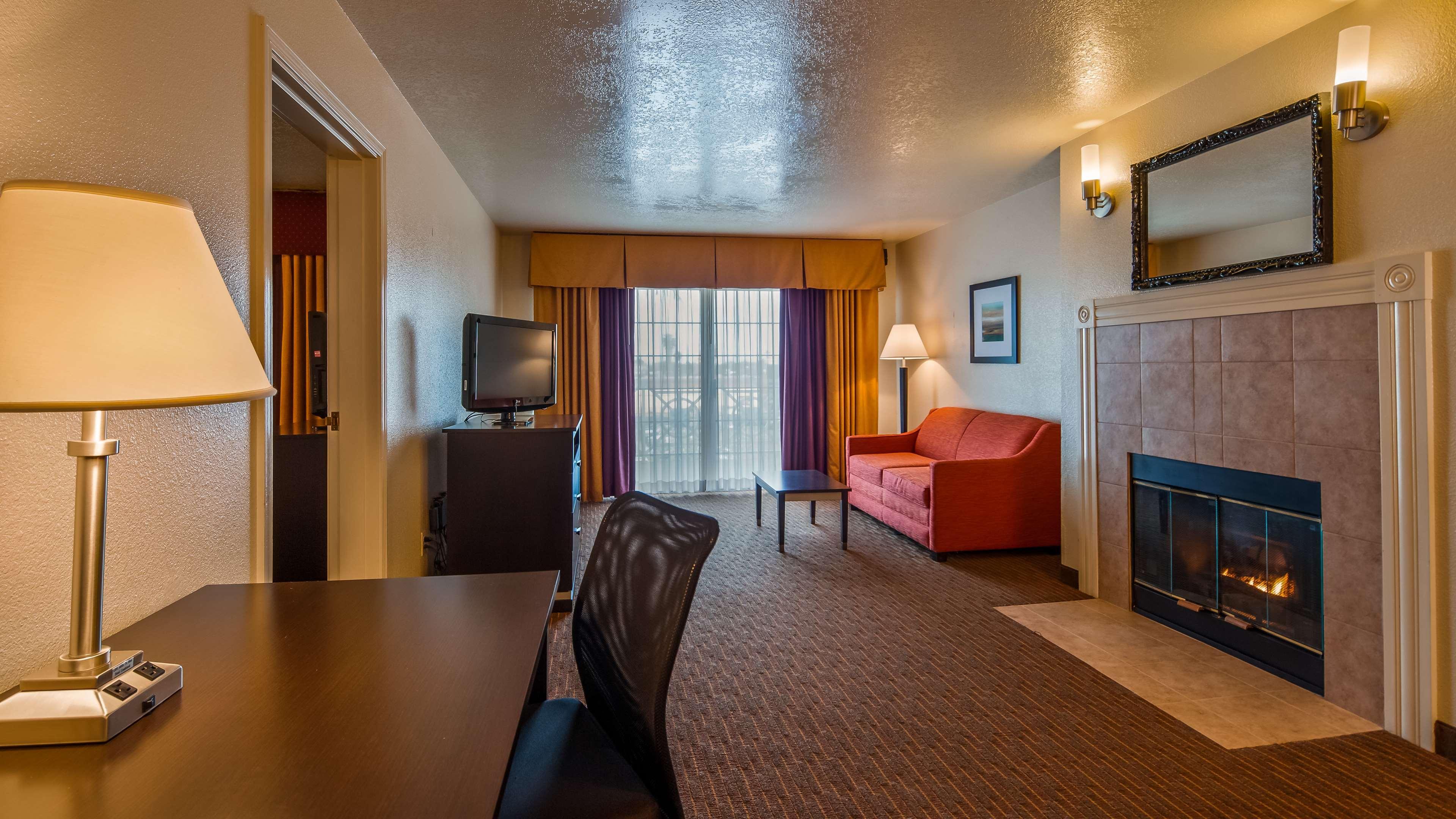 Best Western Luxury Inn Tracy Esterno foto